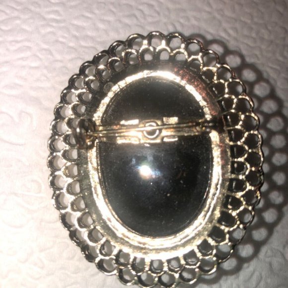 Vintage VICTORIAN Lady‎ Woman Cameo BROOCH Pin Granny Core - Picture 7 of 8